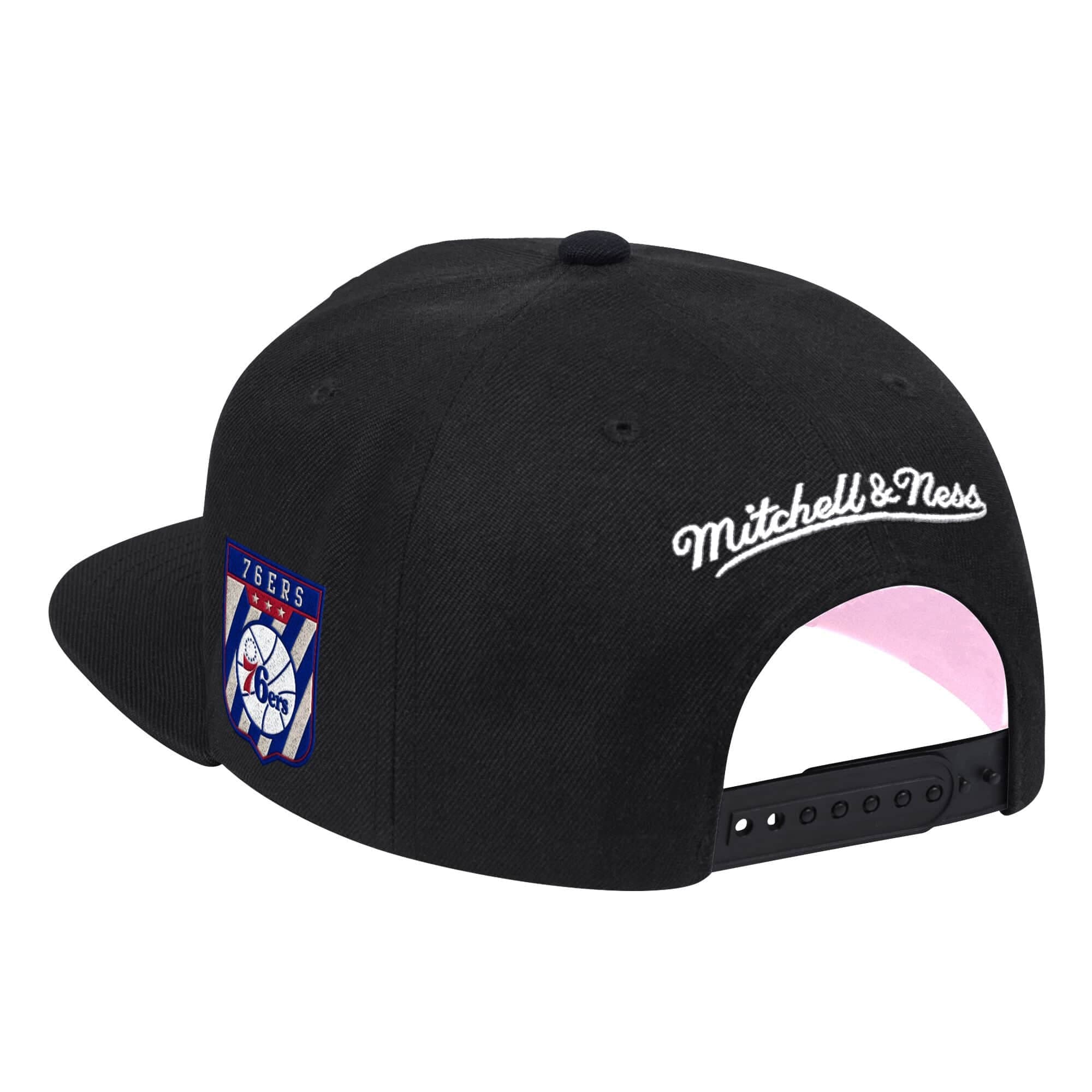 Бейсболка Mitchell & Ness Pink Under Script Snapback HWC Philadelphia 76ers