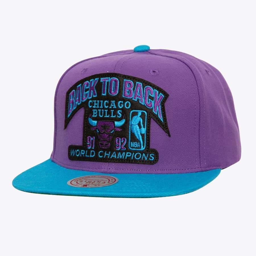 bejsbolka-mitchell-ness-purple-chicago-bulls-1991-92-nba-finals-champions-flipside-snapback-hat