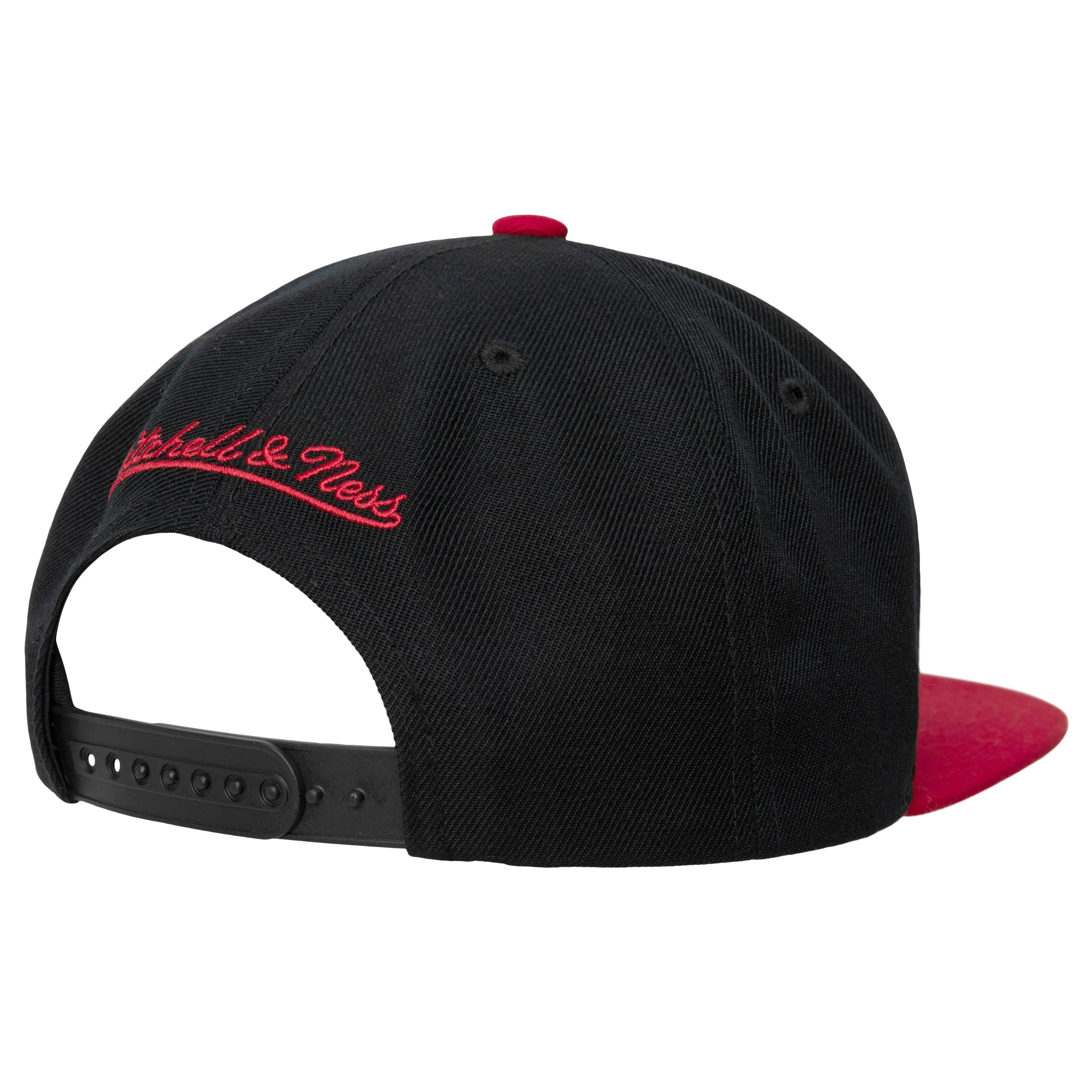 Бейсболка Mitchell & Ness Team 2 Tone 2.0 Snapback HWC Philadelphia 76ers