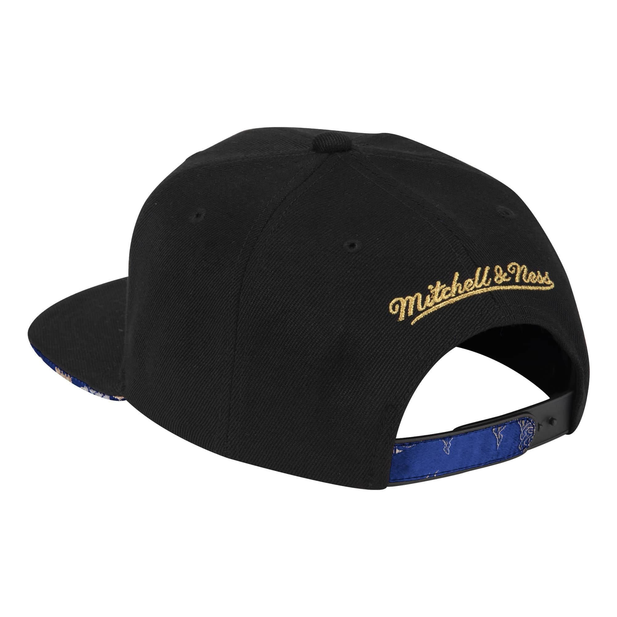 Бейсболка Mitchell & Ness True Luck Snapback HWC Philadelphia 76ers