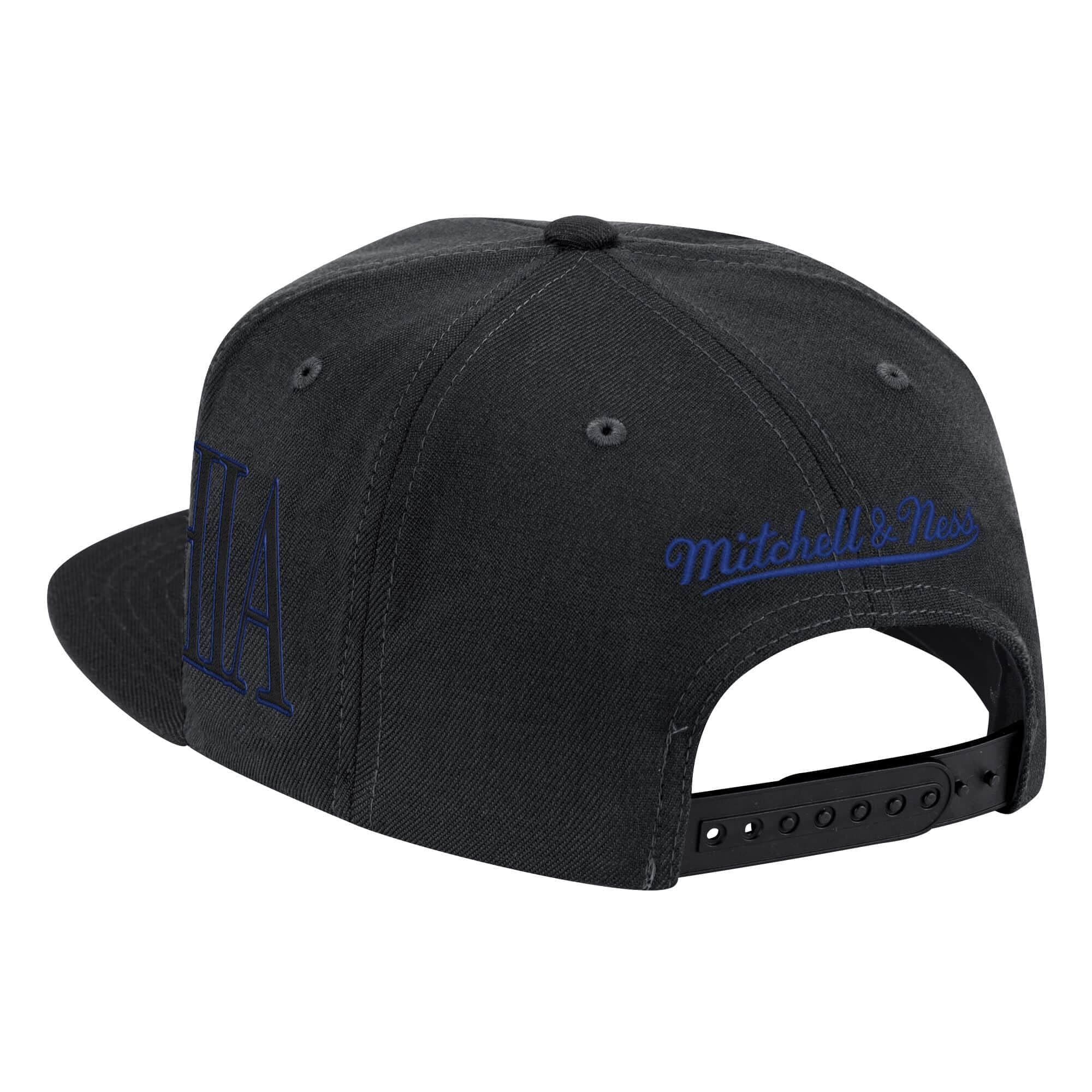 Бейсболка Mitchell & Ness Winner Circle Snapback Philadelphia 76ers