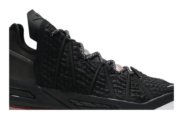 Кроссовки Nike LeBron 18 'Black University Red'