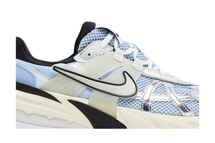 Кроссовки Nike Wmns V2K Run 'Psychic Blue Metallic Silver'