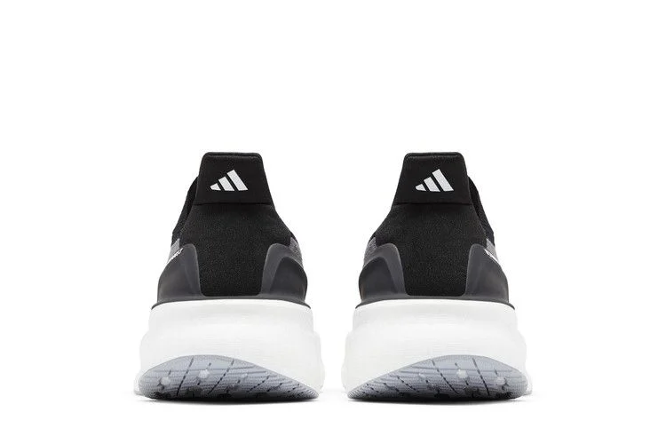 Кроссовки Adidas Wmns Ultraboost 5X 'Black White Carbon'