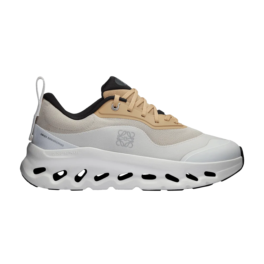 Кроссовки Loewe x ON Wmns Cloudtilt 2 'Tan White'