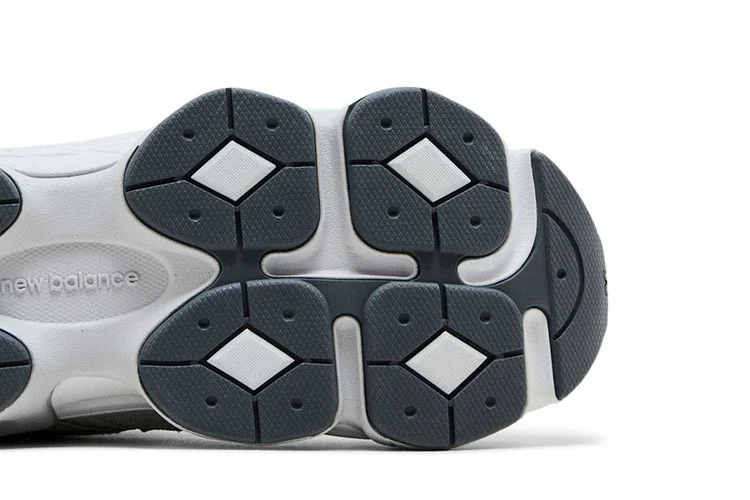 Кроссовки New Balance 9060 Big Kid 'Silver Grey'