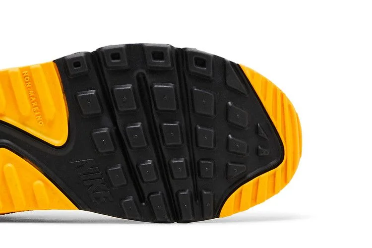 Кроссовки Nike Air Max 90 Leather GS 'Black University Gold'