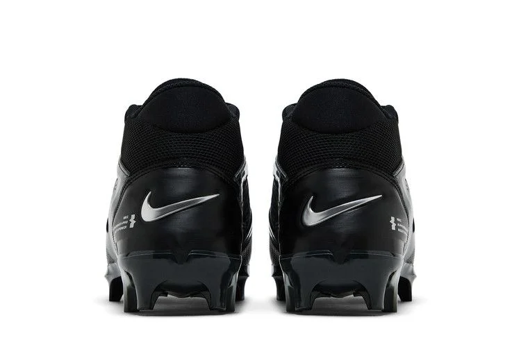 Кроссовки Nike Alpha Menace 4 Pro 'Black Light Smoke Grey'