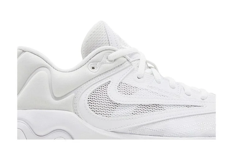 Кроссовки Nike Giannis Immortality 3 EP 'Triple White'