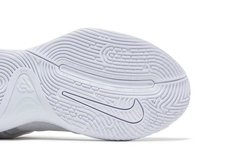 Кроссовки Nike Giannis Immortality 3 'Triple White'