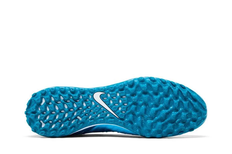 Krossovki-Nike-Phantom-GX-2-Pro-TF-Mad-Ambition-Pack-3
