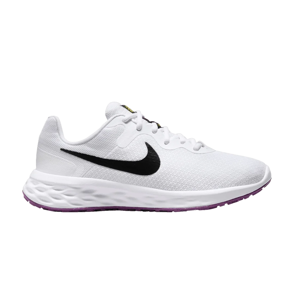 Кроссовки Nike Wmns Revolution 6 Wide 'White Vivid Purple'