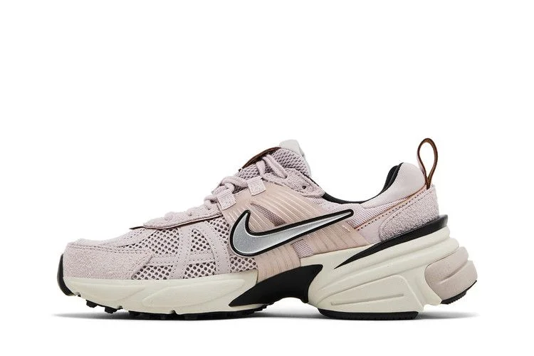 Кроссовки Nike Wmns V2K Run 'Platinum Violet'