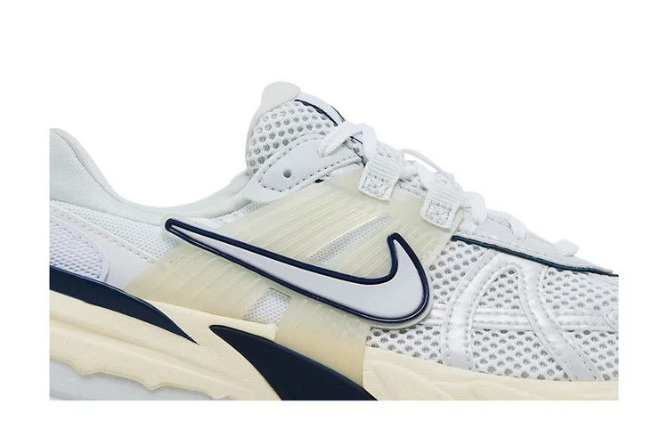 Кроссовки Nike Wmns V2K Run 'White Midnight Navy'