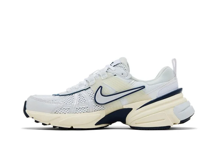 Кроссовки Nike Wmns V2K Run 'White Midnight Navy'