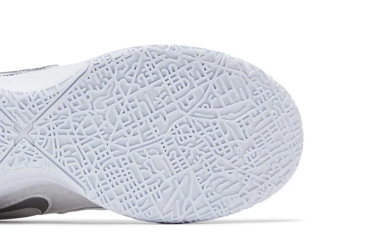Кроссовки Nike Zoom LeBron NXXT Gen AMPD 'White Metallic Silver'