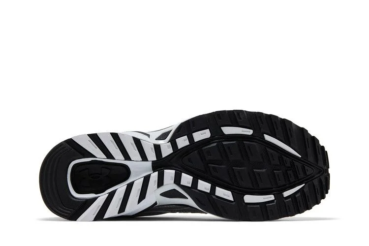 Кроссовки Under Armour Apparition 'Metallic Silver Black'