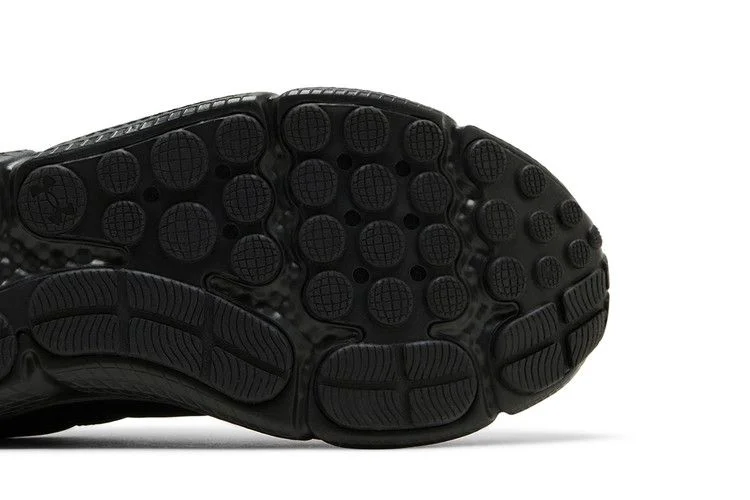 Кроссовки Under Armour Charged Assert 10 4E Wide 'Triple Black'