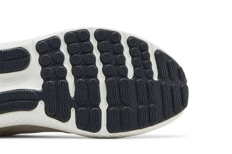 Кроссовки Under Armour Charged Versurge 'Summit White'