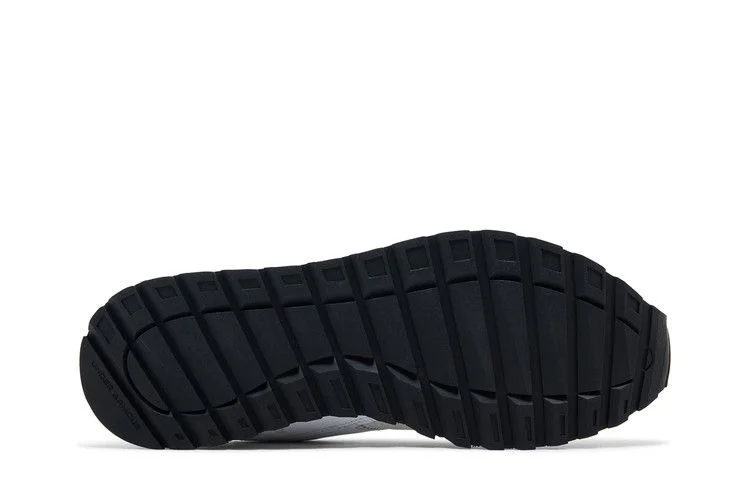 Кроссовки Under Armour Essential Runner 'White Black'
