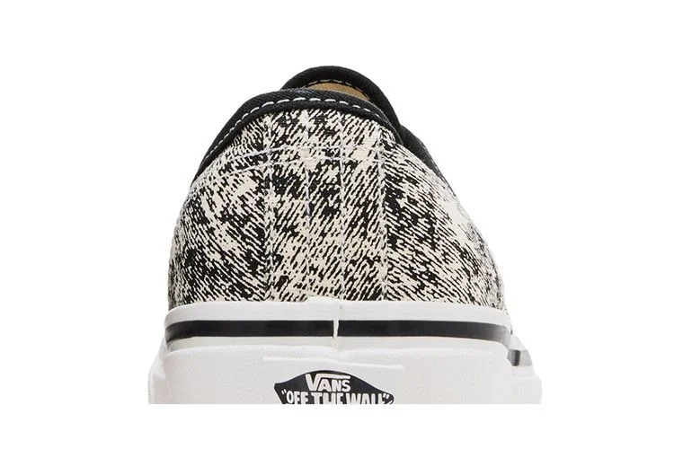 Krossovki-Vans-Authentic-44-DX-Anaheim-Factory-OG-Acid-Wash-White-6