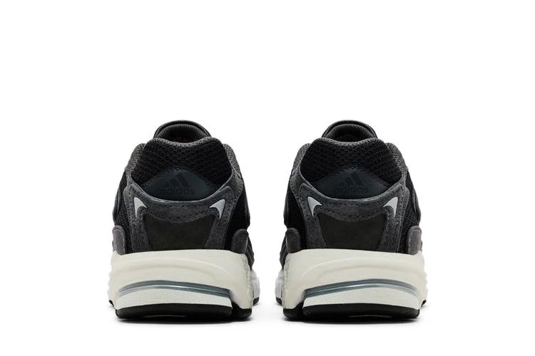 Кроссовки adidas Wmns Response CL 'Black Carbon'