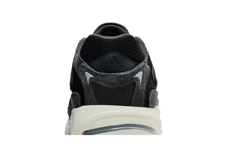 Кроссовки adidas Wmns Response CL 'Black Carbon'