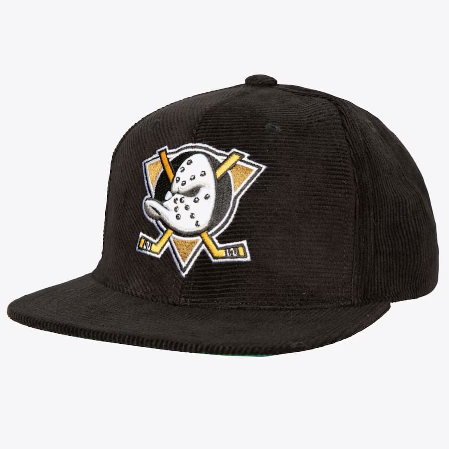 bejsbolka-mitchell-ness-black-anaheim-ducks-all-directions-corduroy-snapback-hat