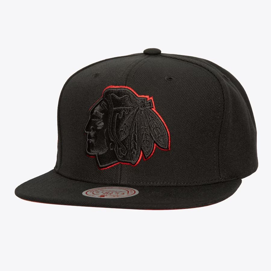 bejsbolka-mitchell-ness-black-chicago-blackhawks-logo-eclipse-og-snapback-hat