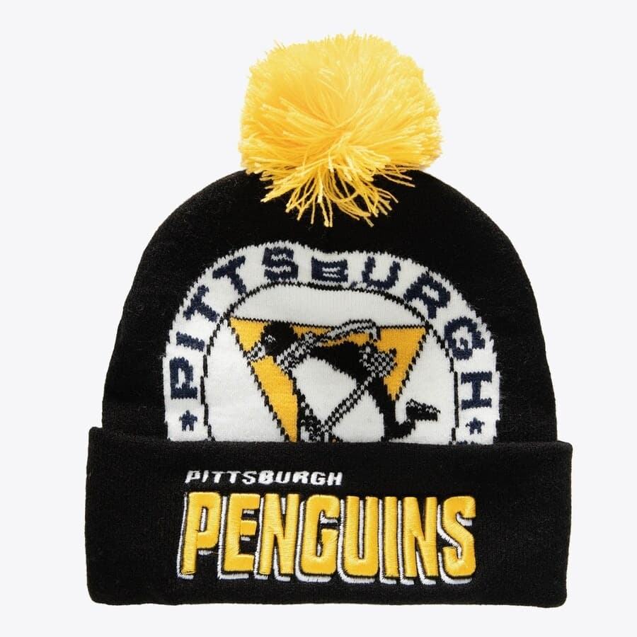 shapka-mitchell-ness-black-pittsburgh-penguins-punch-out-cuffed-knit-hat-with-pom