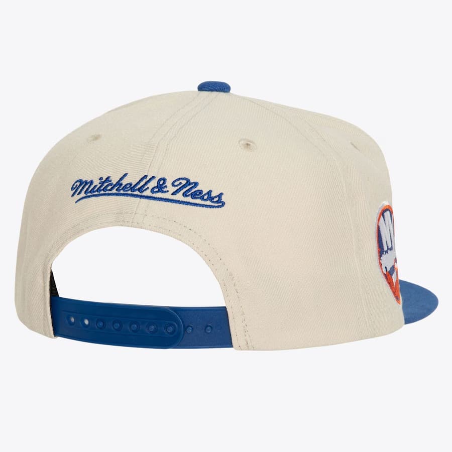 Бейсболка Mitchell & Ness Cream New York Islanders Vintage Snapback Hat
