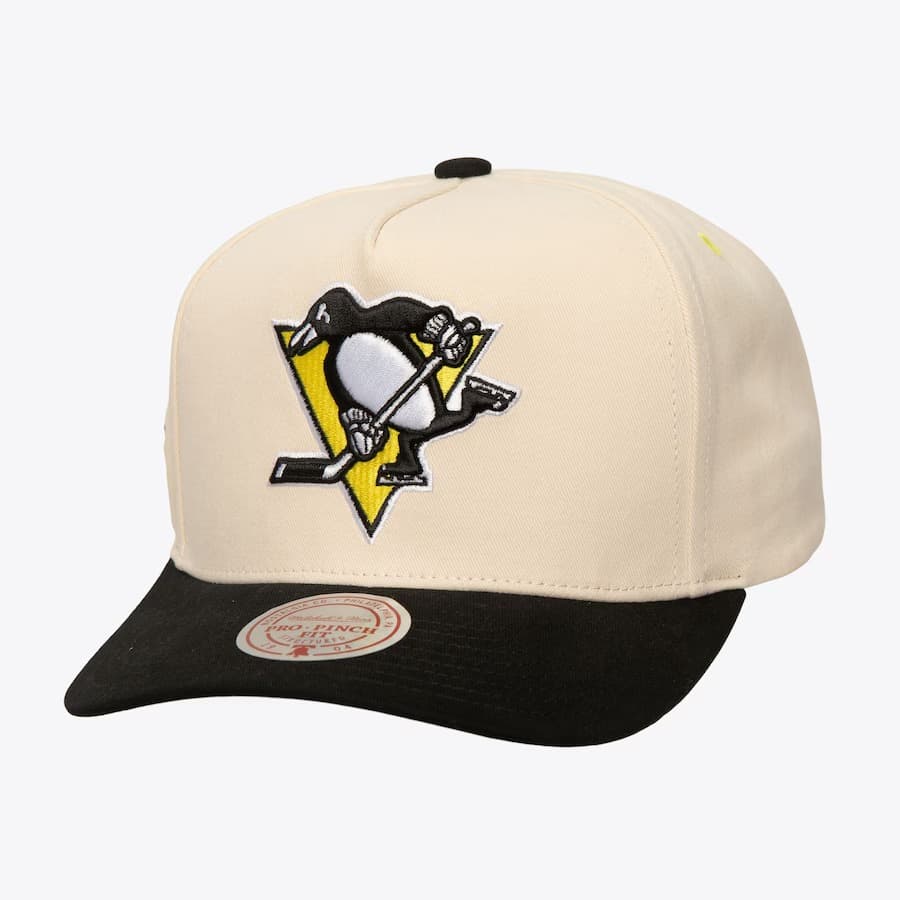 bejsbolka-mitchell-ness-cream-pittsburgh-penguins-overspray-pro-crown-snapback-hat