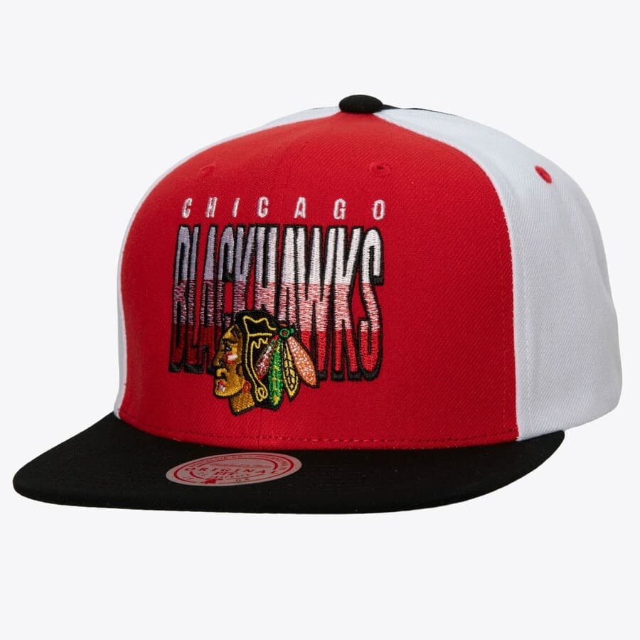 bejsbolka-mitchell-ness-red-chicago-blackhawks-billboard-2-snapback-hat