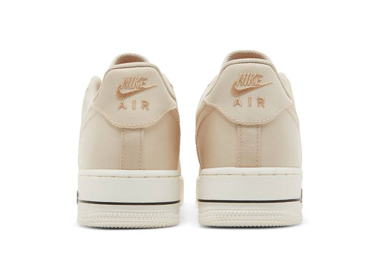 Кроссовки Nike Air Force 1 '07 LV8 'Moving Company - Sanddrift'