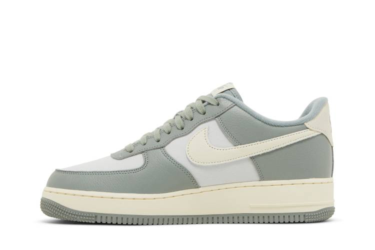 Кроссовки Nike Air Force 1 Low '07 LX 'Mica Green'