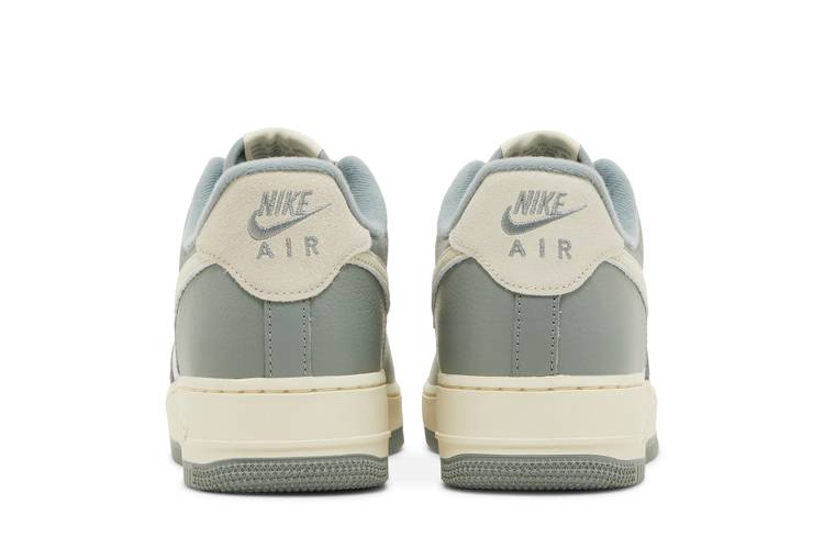 Кроссовки Nike Air Force 1 Low '07 LX 'Mica Green'