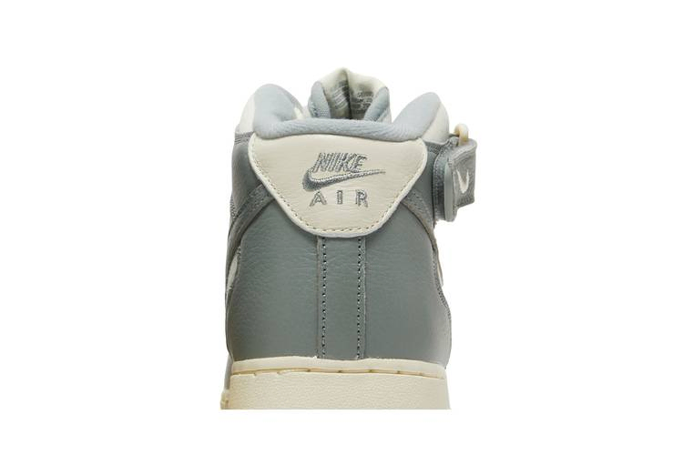 Кроссовки Nike Air Force 1 Mid '07 LX 'Mica Green'