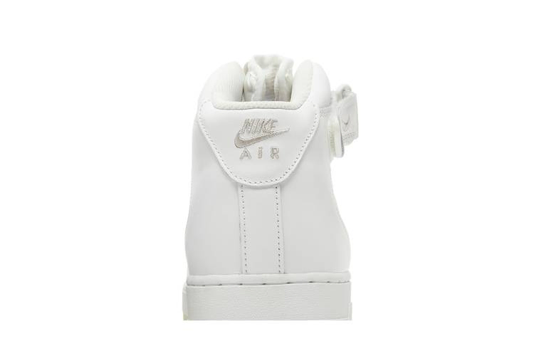 Кроссовки Nike Air Force 1 Mid 'Color of the Month - Summit White'