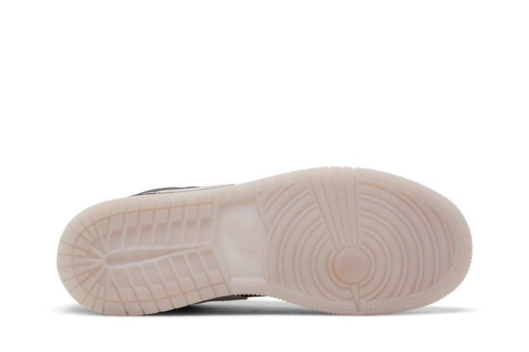 Кроссовки Air Jordan 1 Low SE GS 'Black Iced Lilac'