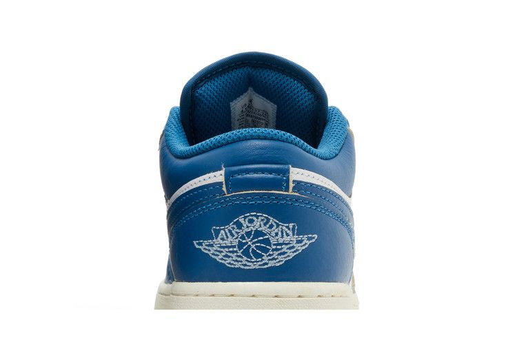 Кроссовки Air Jordan 1 Low SE GS 'Industrial Blue'