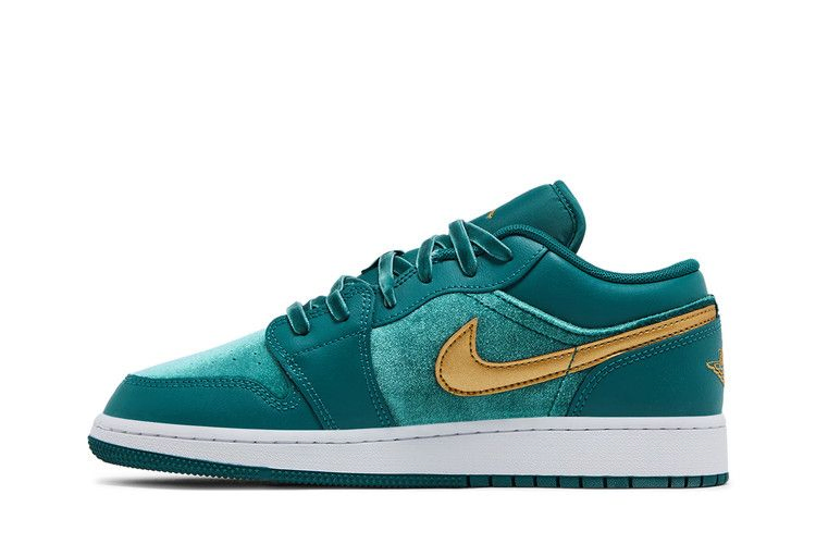 Кроссовки Air Jordan 1 Low SE Velvet GS 'Geode Teal Velvet'