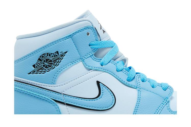 Кроссовки Wmns Air Jordan 1 Mid SE 'Ice Blue'
