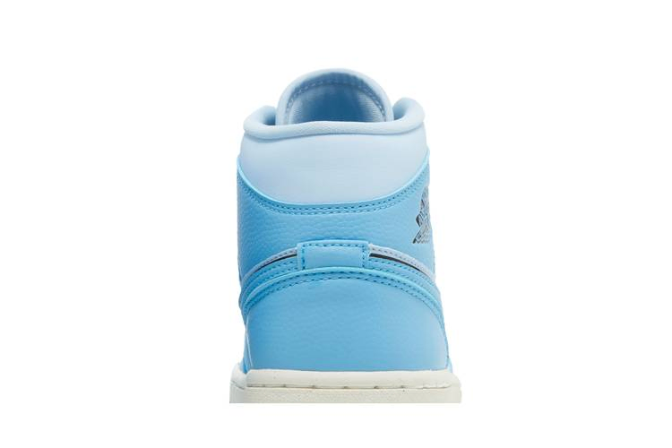 Кроссовки Wmns Air Jordan 1 Mid SE 'Ice Blue'