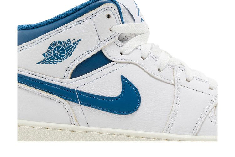 Кроссовки Air Jordan 1 Mid SE GS 'Industrial Blue'