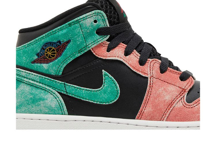 Кроссовки Air Jordan 1 Mid SE GS 'MJ's Playground'
