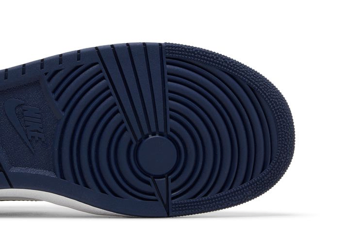 Кроссовки Air Jordan 1 Retro Low '85 OG 'Metallic Blue' 2024