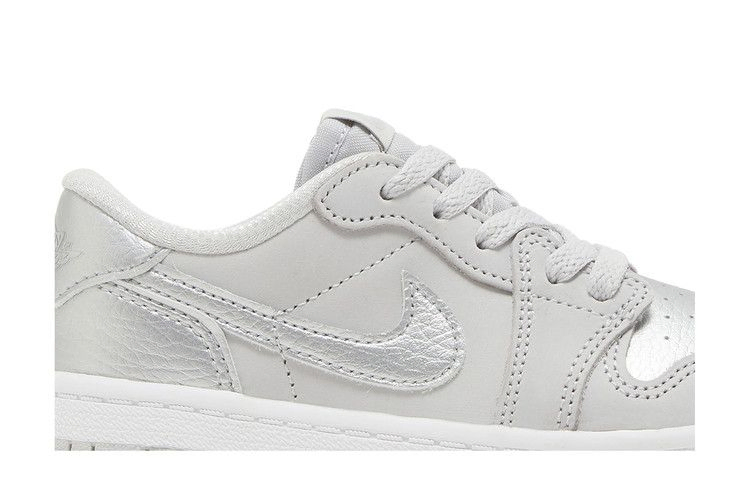 Кроссовки Air Jordan 1 Retro Low OG TD 'Metallic Silver'