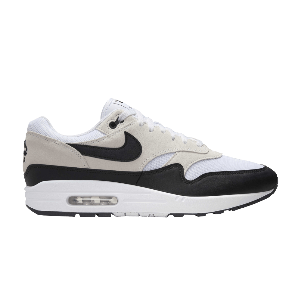 Nike essential 1 on sale