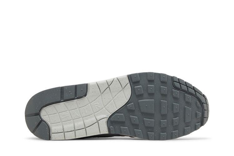 Кроссовки Nike Air Max 1 'Photon Dust Wolf Grey'