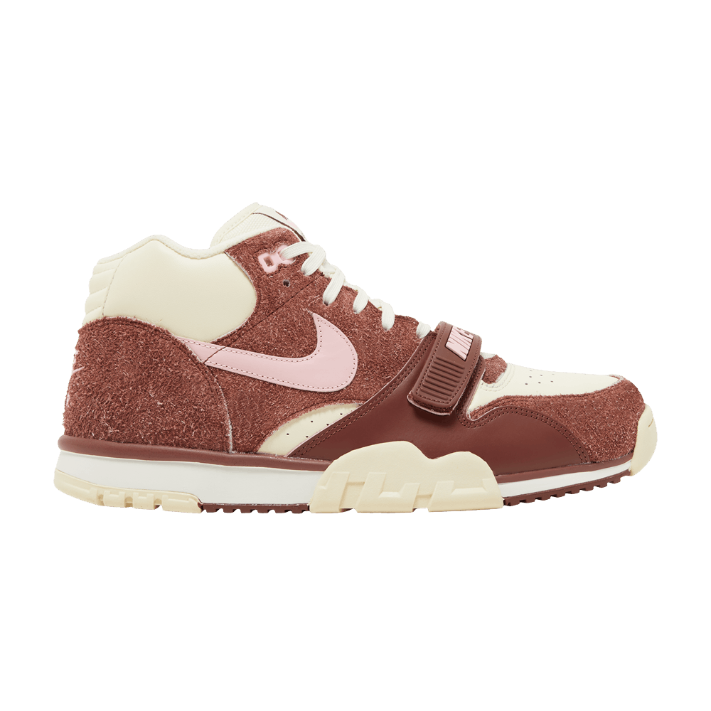 air-trainer-1-valentine-s-day-dm0522-201